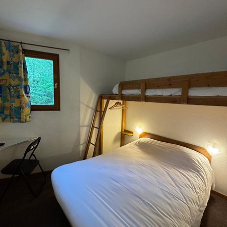 Symp'Hotel Nivolas-Vermelle Eksteriør bilde